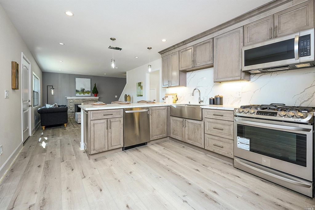 561 Kent (after)